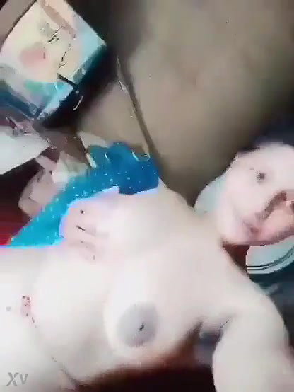Horny Babe Showing Boobs n Pussy