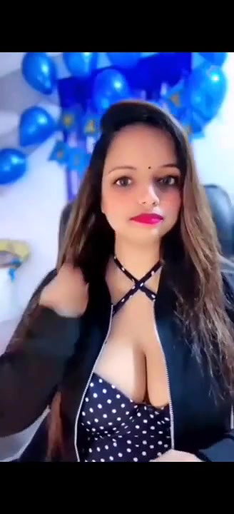 Spicy aka Mishri Showing Boobs on PREMIUM 121 Tango Live
