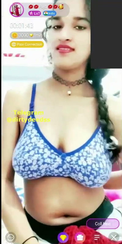 Puja Showing Boobs on PREMIUM 121 Chamet Live ~ with FACE