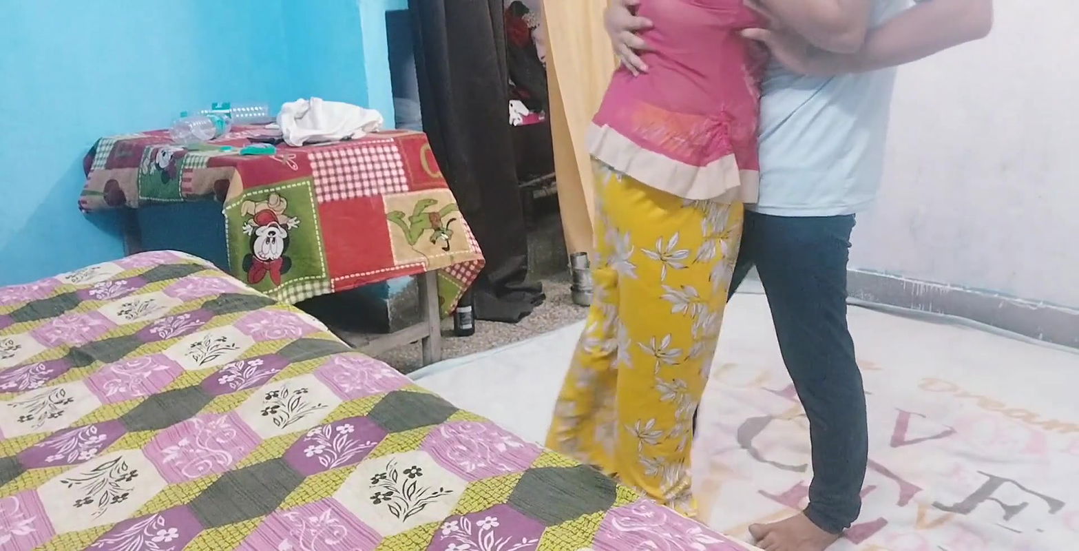 Meri dost ke boobs bhut bade bade he mene Aaj apni dost ko chod diya