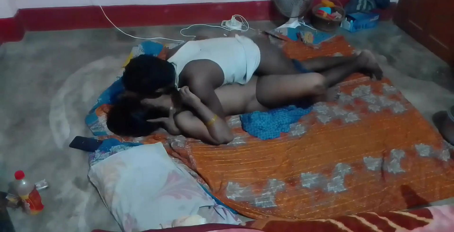 Hindi sex sabse ko choda bhudhi bhabhi ko