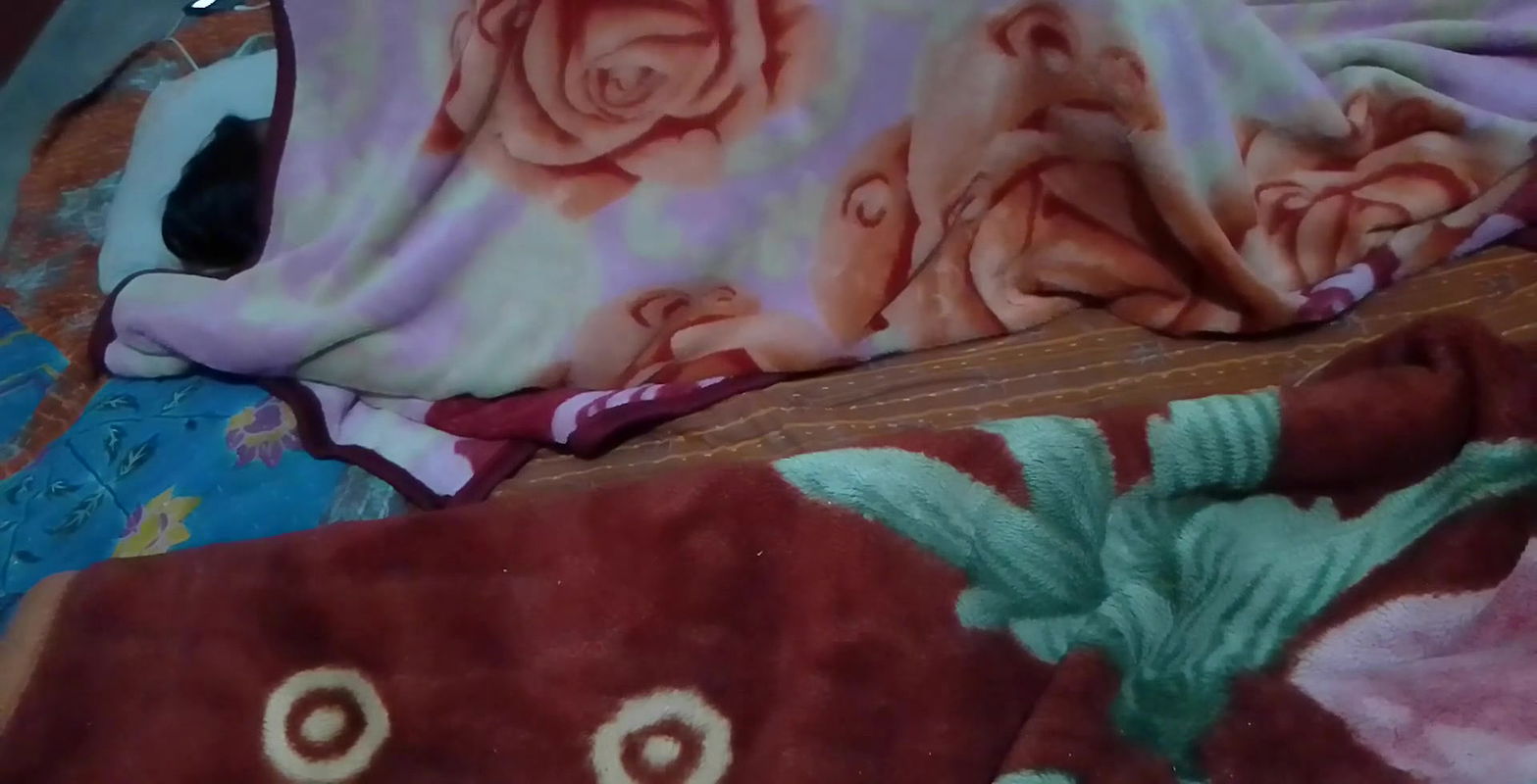 Wife ko raat mein choda  kambal me hindi sex