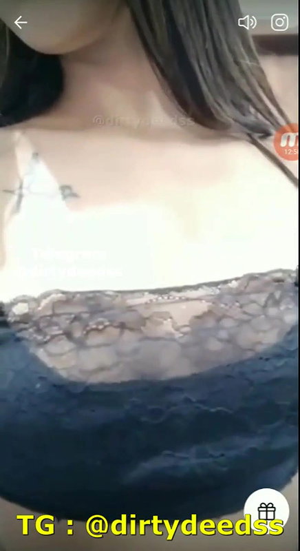 Komal Saxena Showing Boobs on PREMIUM 121 Tango Live ~ with Face