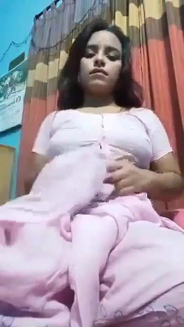 Bangladeshi Girl Showing Her Nude