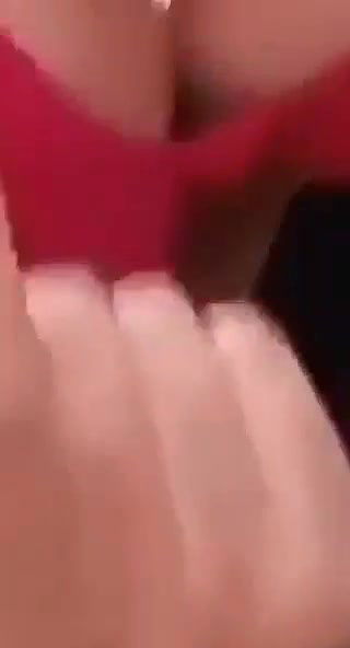 Desi Bhabhi Fingering In Saree