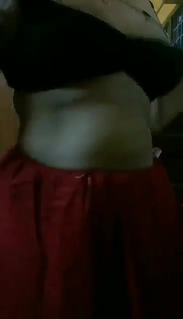 Desi Aunty Stripping Saree