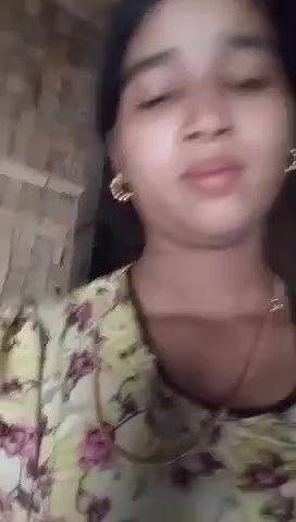Village bhabhi Showing pussy and Sexy Ass