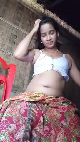 Village bhabhi Showing pussy and Sexy Ass