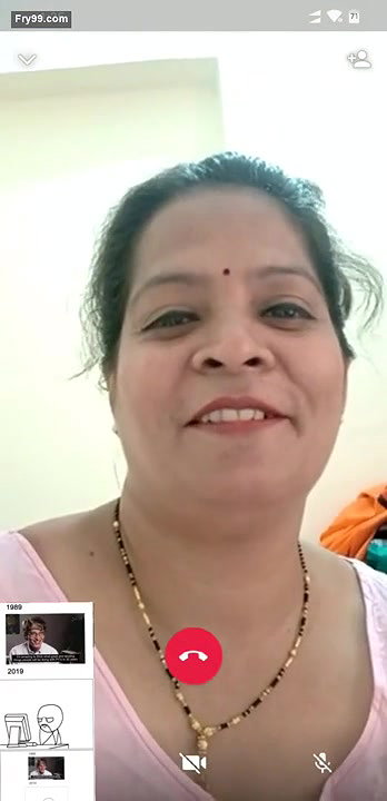 Desi Beautiful Aunty Cute face