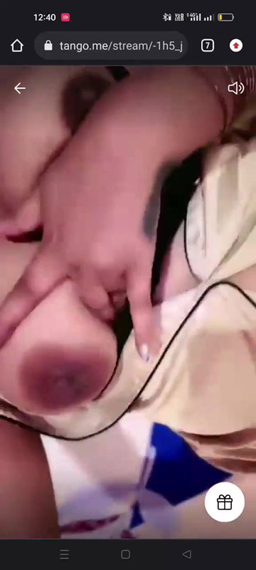 VINEE Showing Boobs & Rubbing Pussy on PREMIUM 121 Tango Live ~ with Slight FACE
