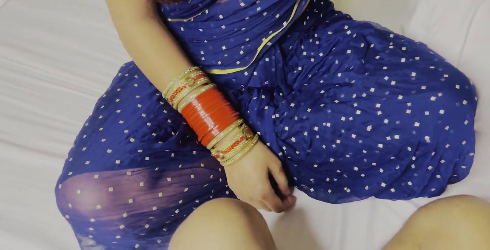 devar ne choda hai sauteli bhabhi ko aur bhabhi ne diya taang phaila kar chod full Hindi voice pura video Hindi me hai