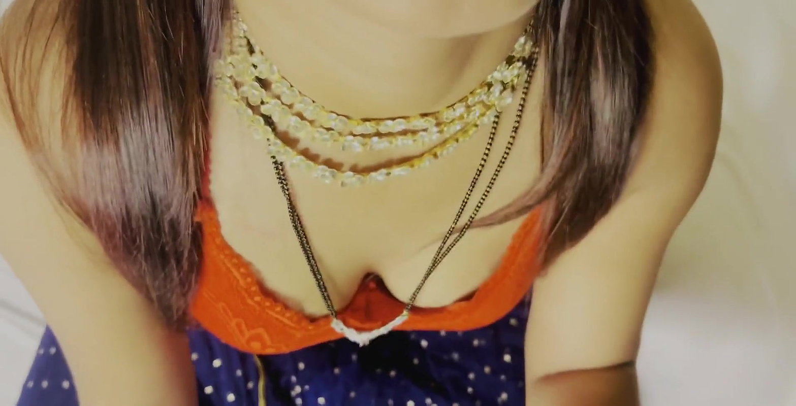 devar ne choda hai sauteli bhabhi ko aur bhabhi ne diya taang phaila kar chod full Hindi voice pura video Hindi me hai