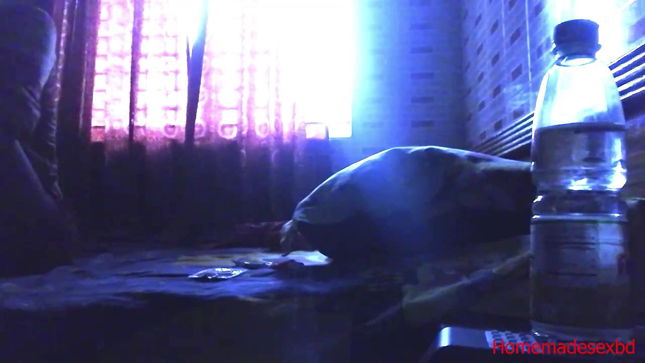 I fucked my cute girlfriend in the dim light in the hotel room