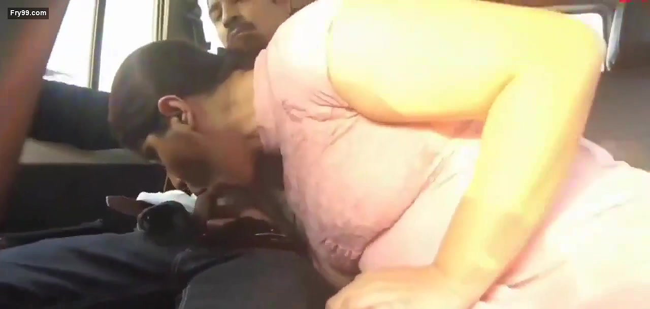 Desi Lover fucking in car