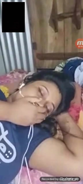 Bengali girl showing
