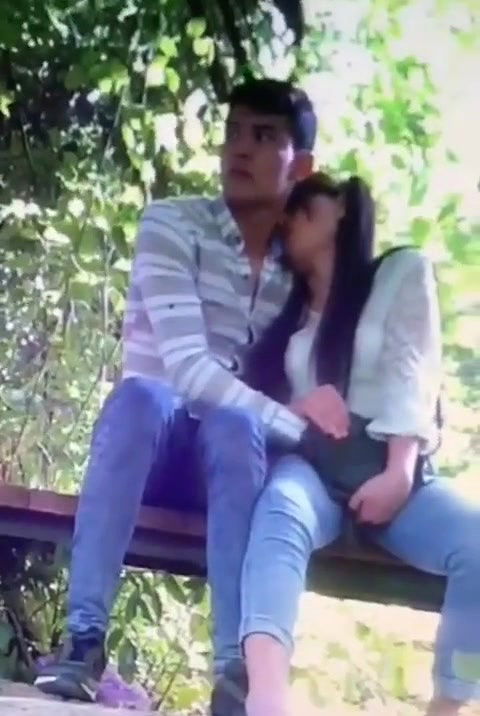 Lover Fingaring Outdoor