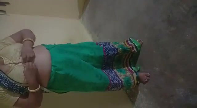 Cheater villlage bhabhi quickly fucking by devar,moaning