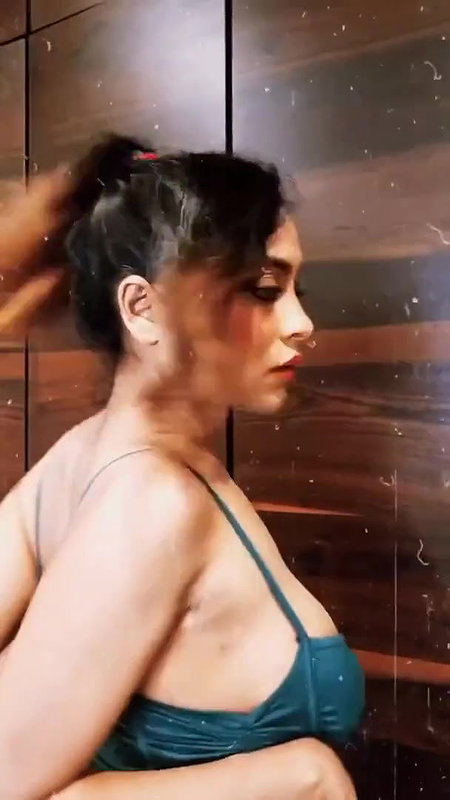 Nehal Vadoliya Tempting Beauty
