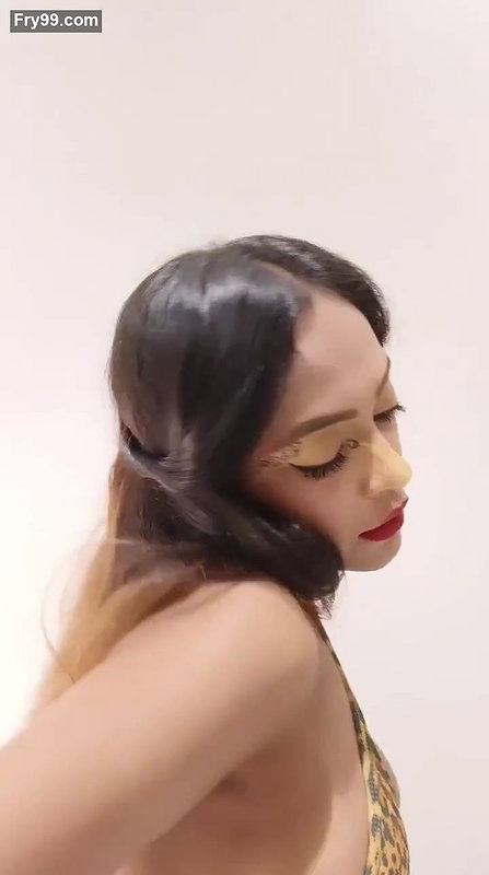 Neha hot webseries actress in bikini