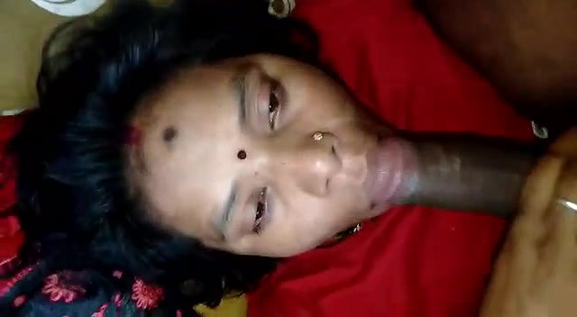 Mallu Bhabhi Sucking Dick