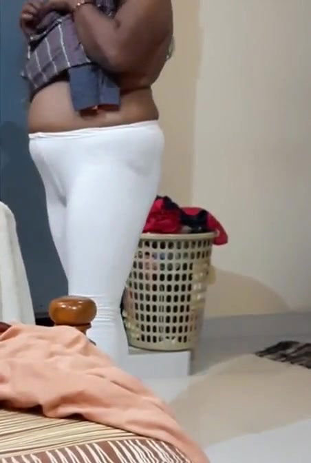 Tamil Bhabhi Strip Cloths