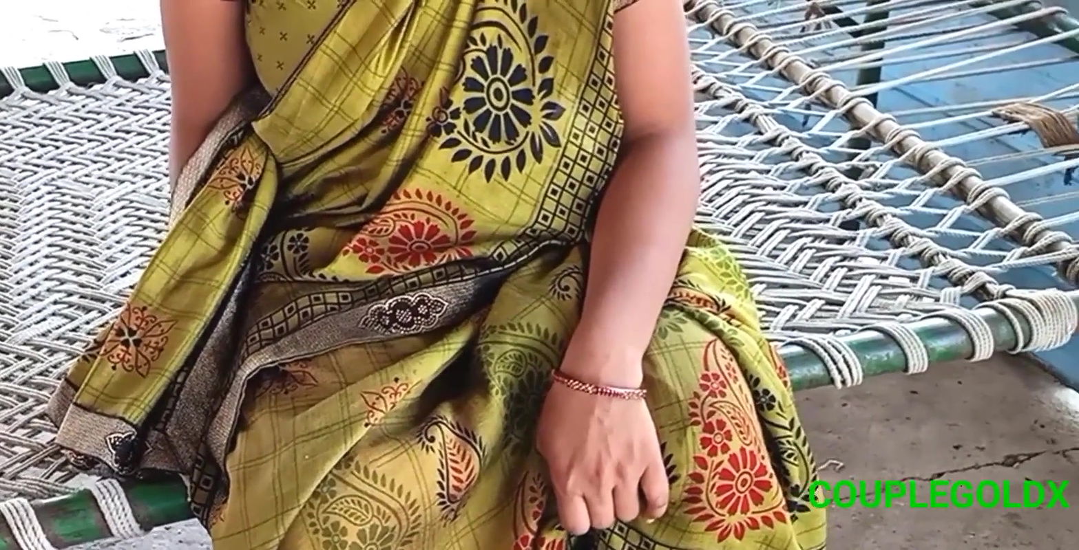 Kamal khat pe soi hui thi malik Ghar me lejake badhiya se thoka