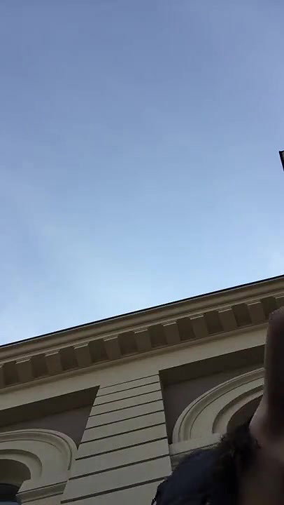 GORGEOUS BUSTY AMATEUR BABE WALKING NUDE PUBLICLY DARE