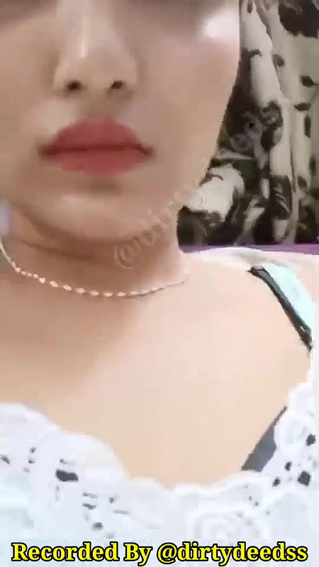 Kajal Showing Boobs on 121 PREMIUM Tango Live ~ with FACE