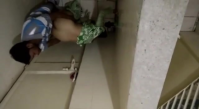 Desi Couple Fucking In Toilet