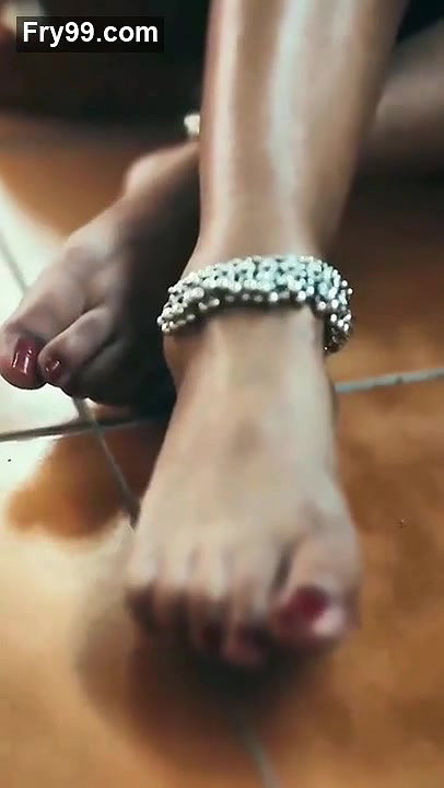 Ultimate Clevage blouse seduction