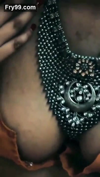 Ultimate Clevage blouse seduction