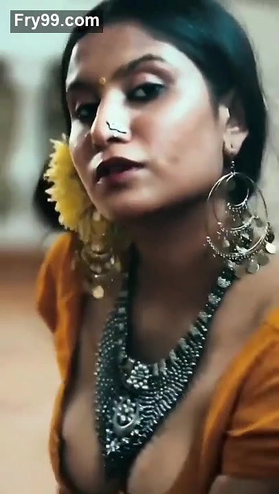 Ultimate Clevage blouse seduction