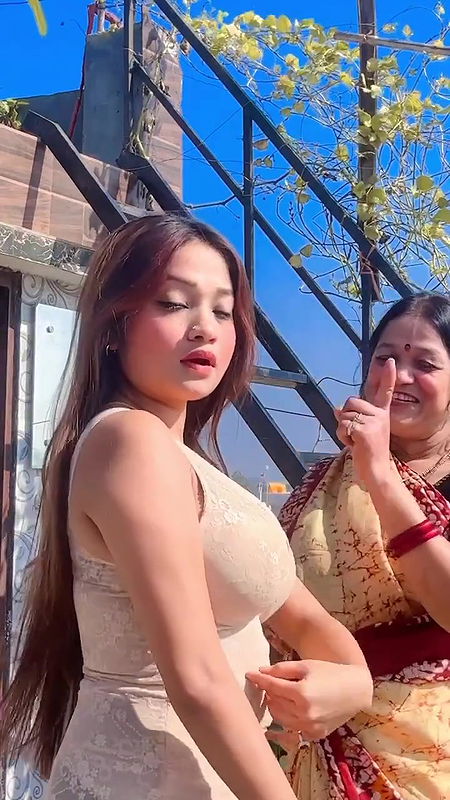 Indrani Sanam’s tight boobs