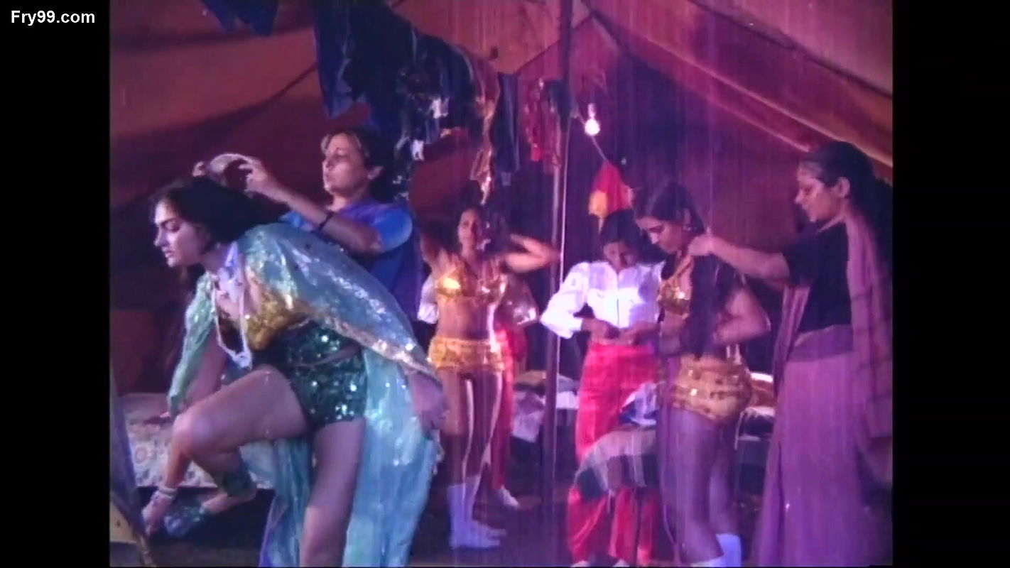 Valarthumrugangal – Compilation: Madhavi & Unknown Actresses??? Hotstar