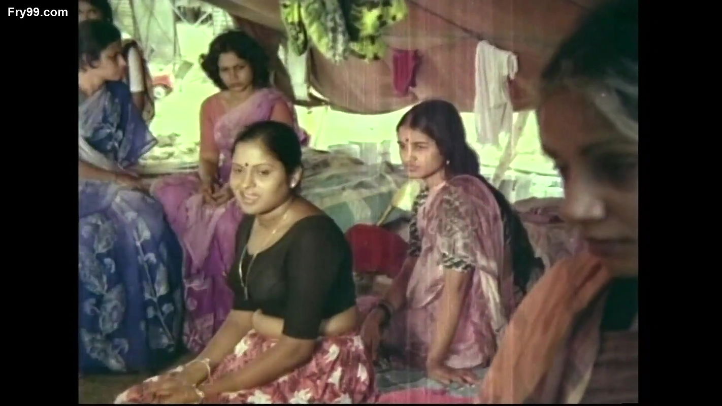 Valarthumrugangal – Compilation: Madhavi & Unknown Actresses??? Hotstar