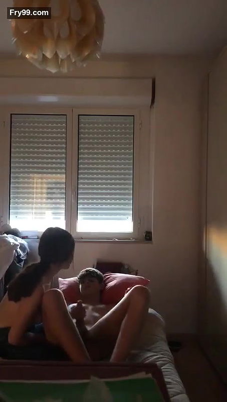 College Junior Teen Girl Giving Her First Blowjob and Eager to Taste Cum (Must Watch)