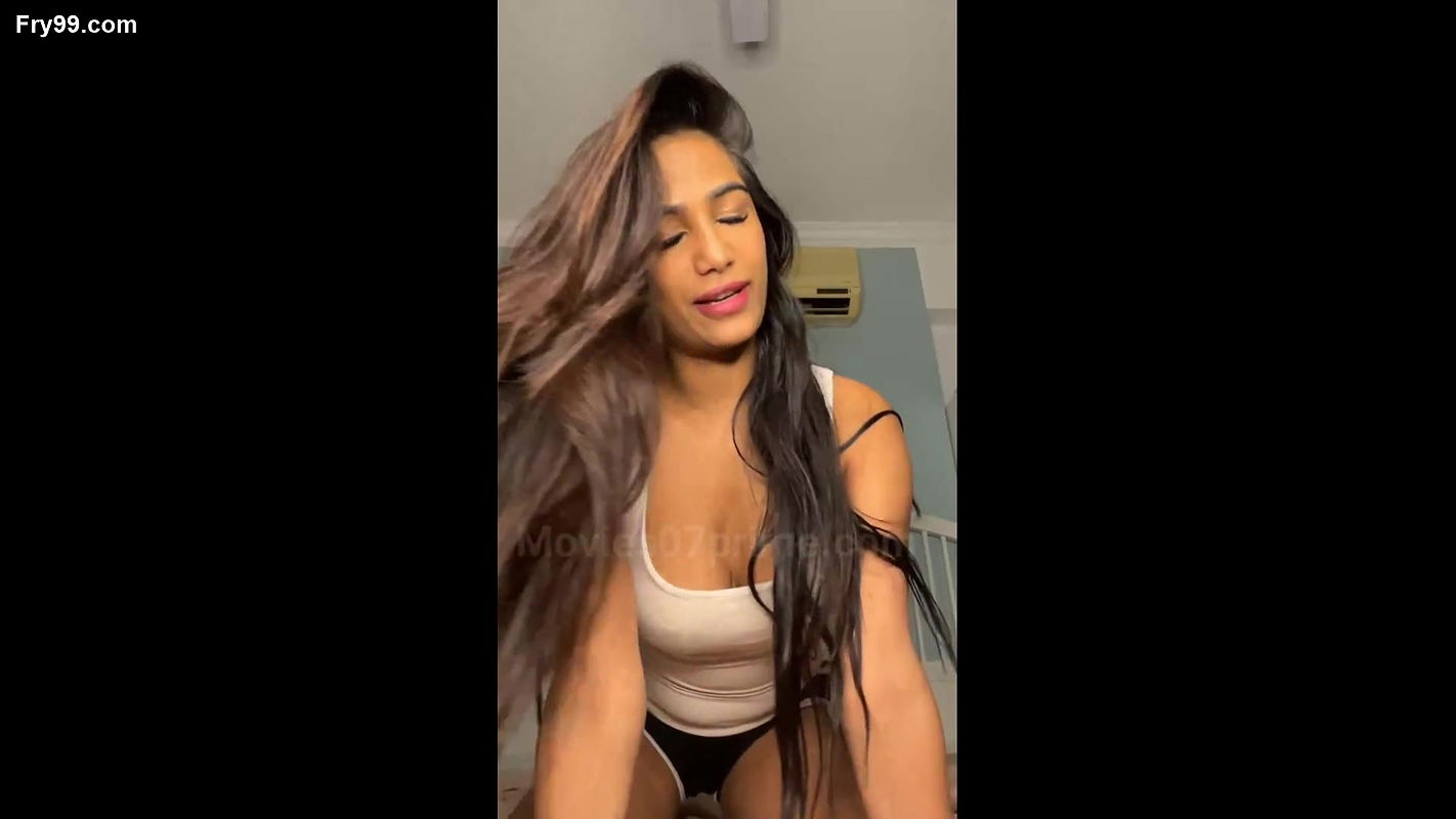 Poonam Pandey – 01 June 2023 Only Fans Live