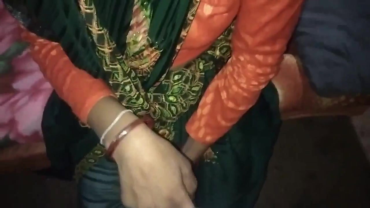 Desi Village Wife Sucking and Doggy Style Fucking New Update