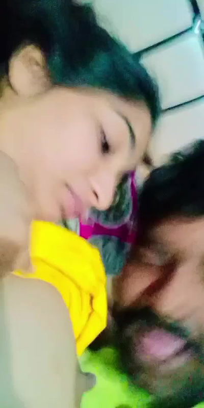 Bhabhi nipple sucking by lover