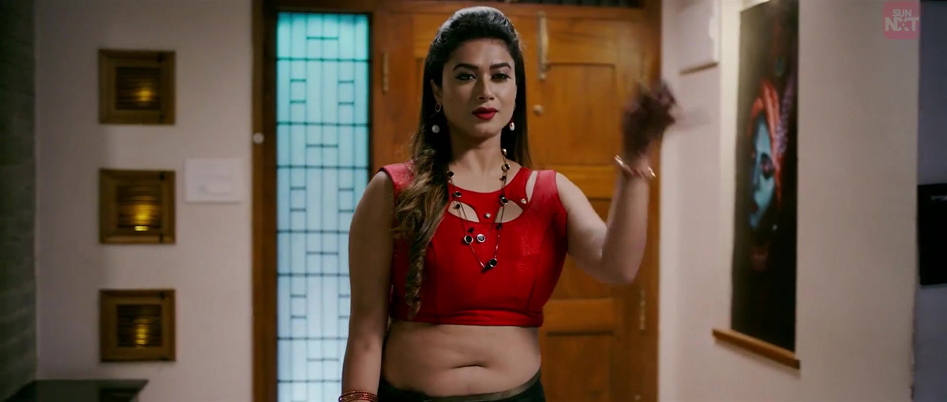 Tanisha Kuppanda All Scenes Undenaama 1080p HD