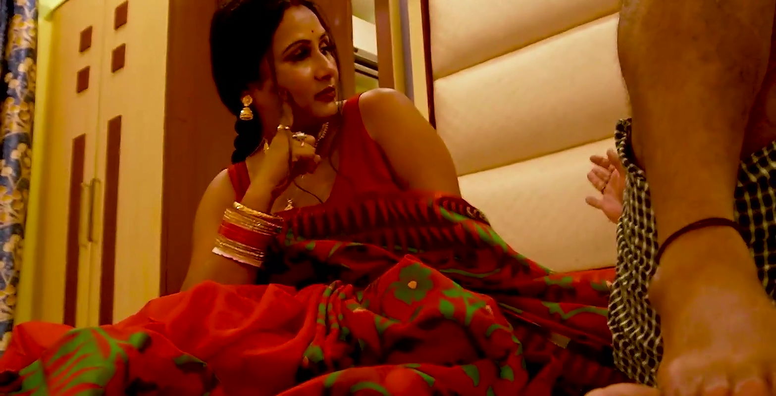 DIRTY BHABI FUCKED BY HER HUSBANDS BROTHER