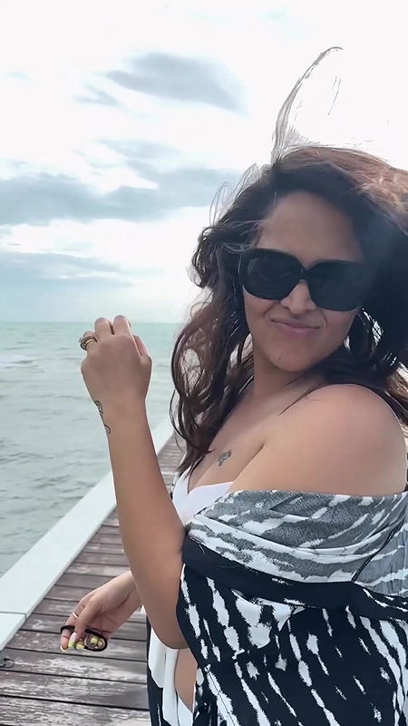 Milf Anasuya Hottest Ever ASSSS,Boobs & Thighs Exposing in White BIKINI -Don’t MISS