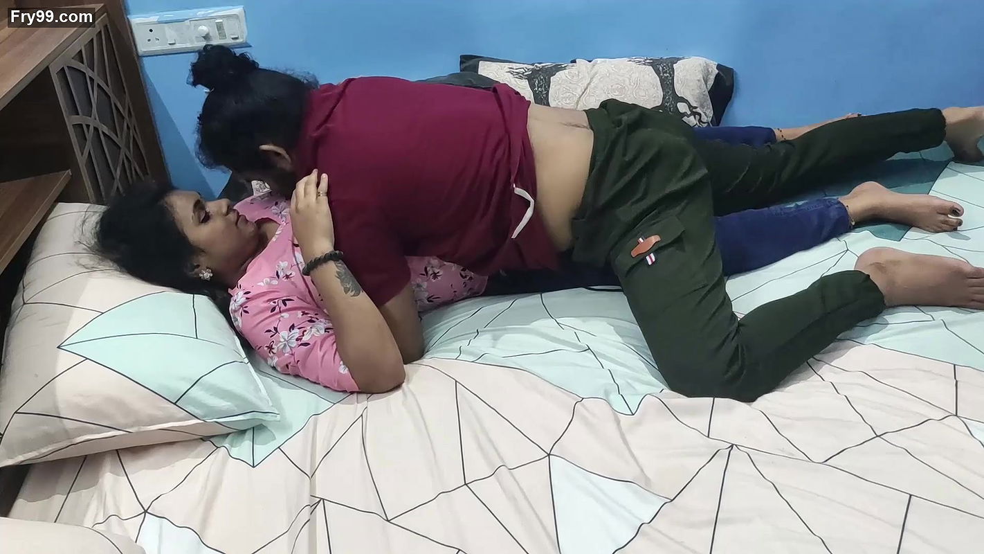 Vaishnavi – Hot Romance With Ass Grab And Ass Kiss Over