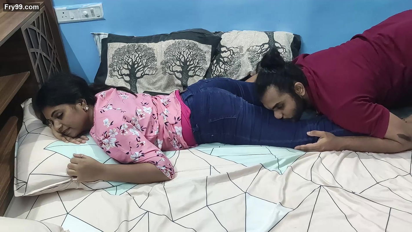 Vaishnavi – Hot Romance With Ass Grab And Ass Kiss Over