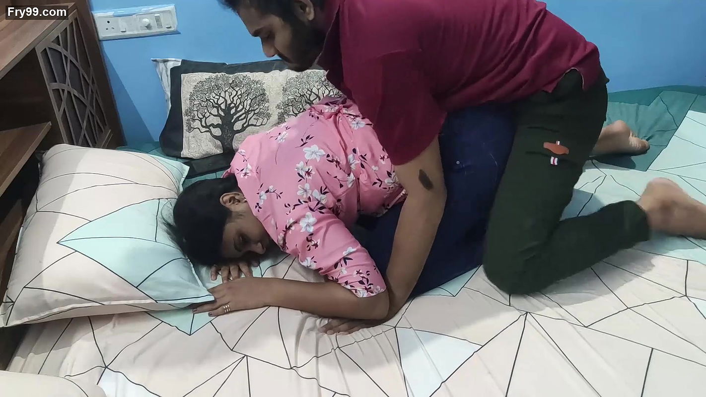 Vaishnavi – Hot Romance With Ass Grab And Ass Kiss Over