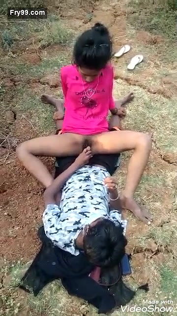DESI VILLAGE GIRL OUTSIDE CATCH DURING SEX