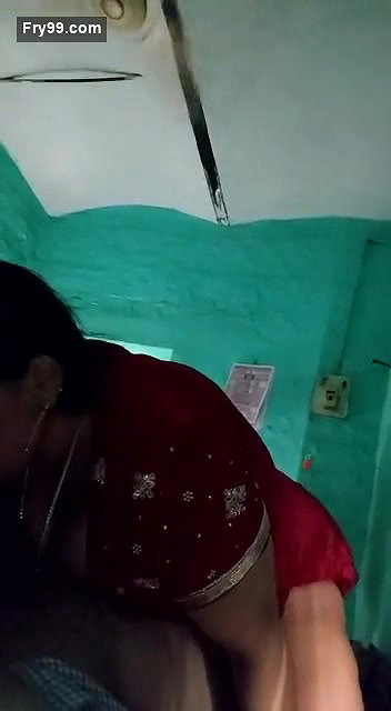 Desi Bhabhi Blowjob and Ridding Dick