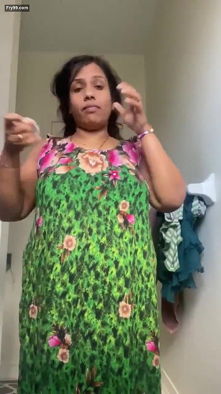 Desi village aunty nice body