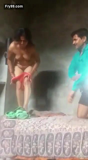 Village bhabhi fucking by lover
