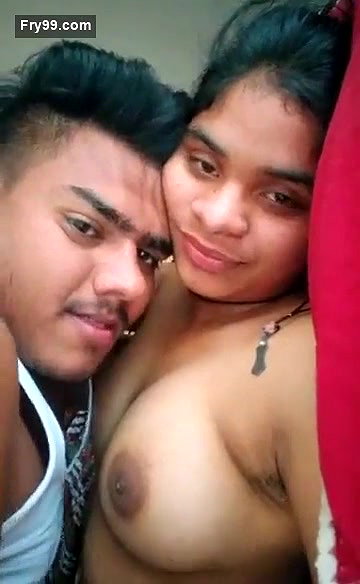 HORNY COUPLE CUTE GF HAVING FUN